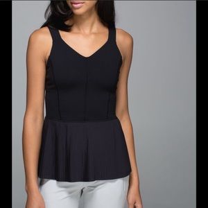Lululemon City tank pleated